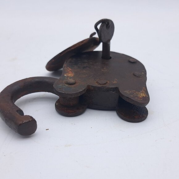 Vintage Ship's Lock and Key - Picture 11 of 11
